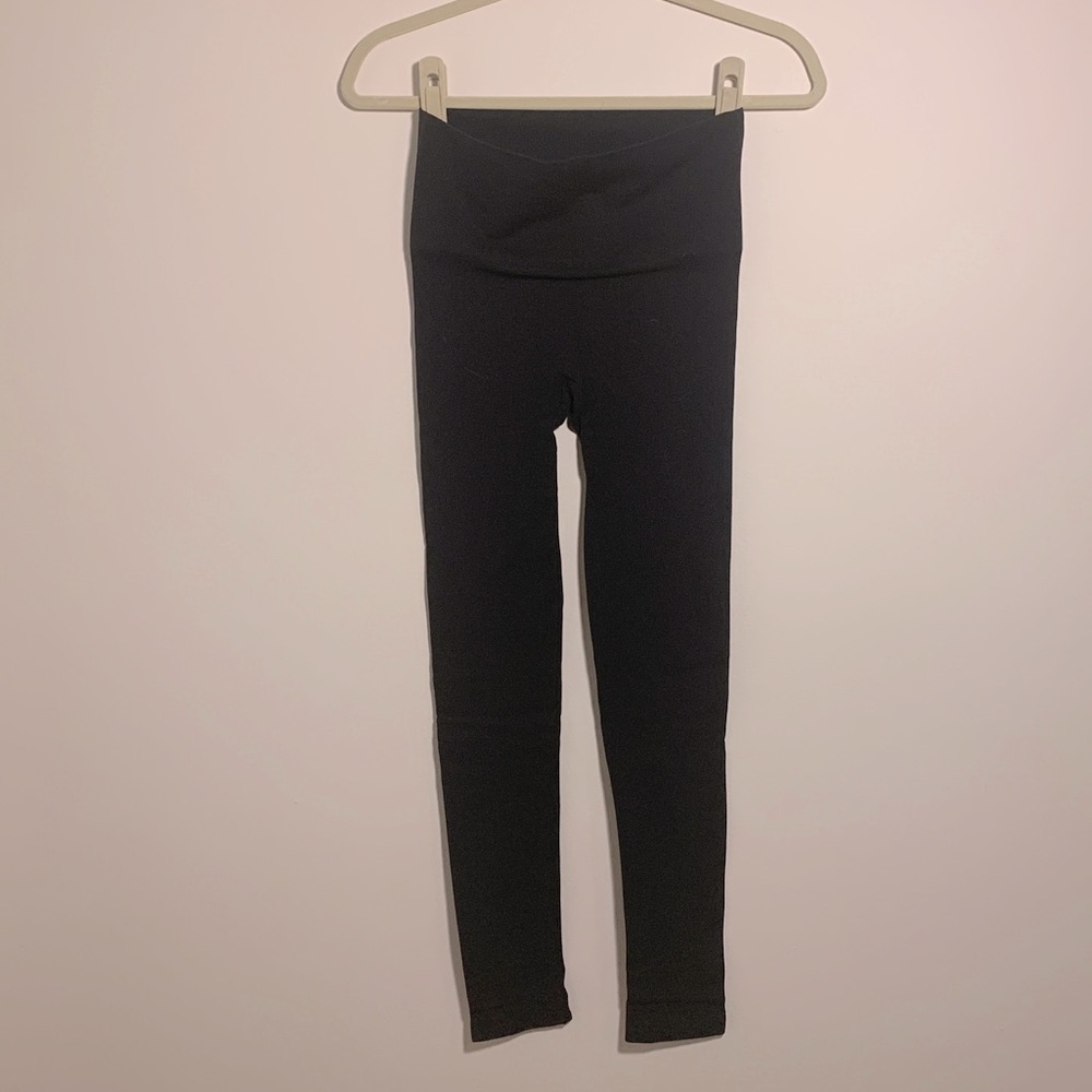 Warner’s blissful benefits black leggings - S/M - NWOT!